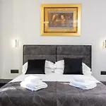 Hariett 4*