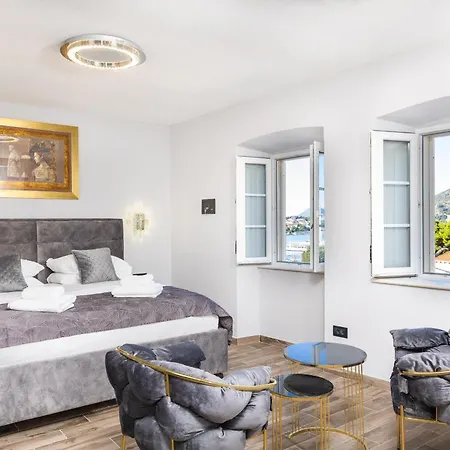 Πανσιόν Hariett 3*