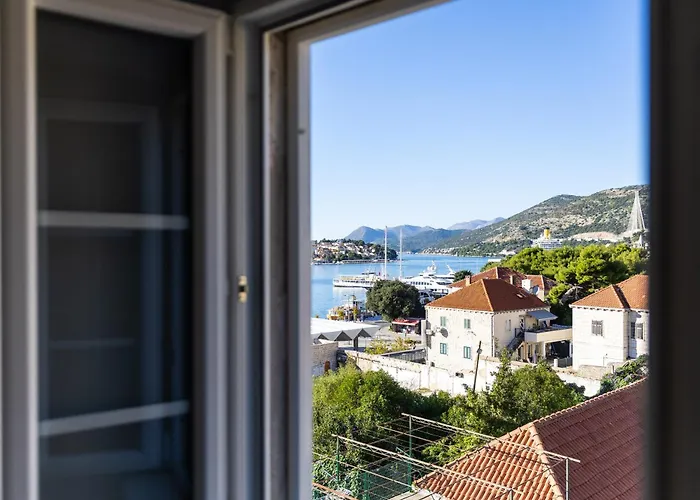 Hariett Gostinjska kuća 4*